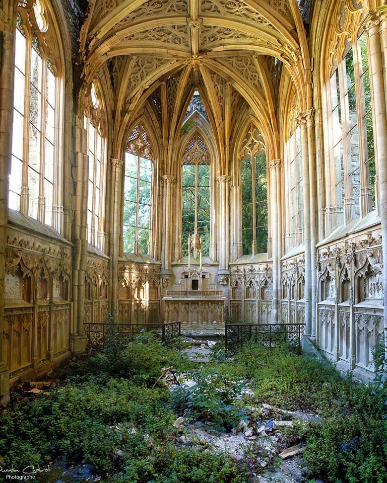 Photo of The Church of Saint-Étienne-le-Vieux by Quentin Chabrot